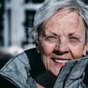 Personne senior souriante